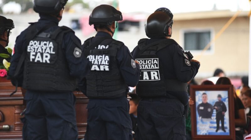 rinden homenaje y despedida a elemento caído en cumplimiento del deber
