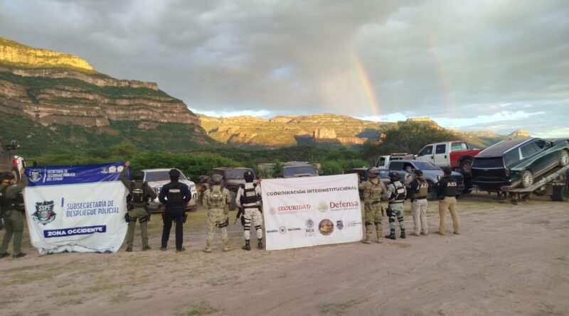 Ejército le da bajilla al crimen con camionetas