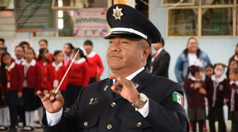 Policía del Edomex trabaja en escuelas para fomentar sentido de pertenencia