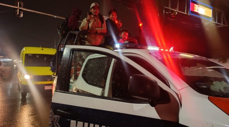 Ante guacero en Ecatepec llega la ayuda