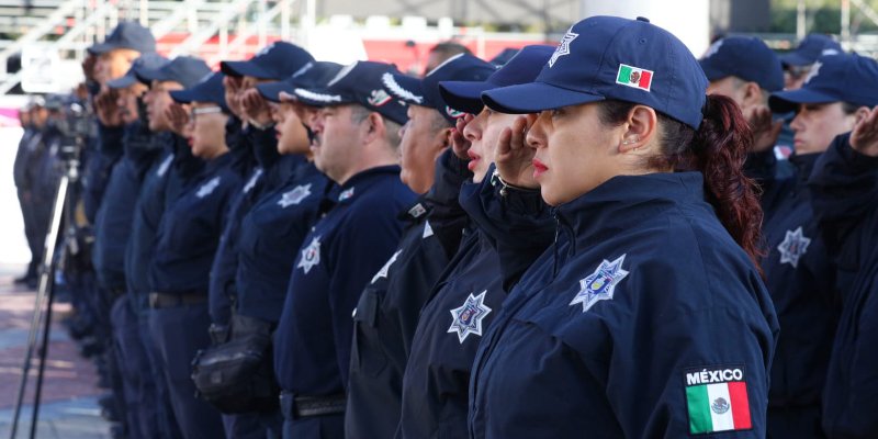 Ecatepec premia a policías